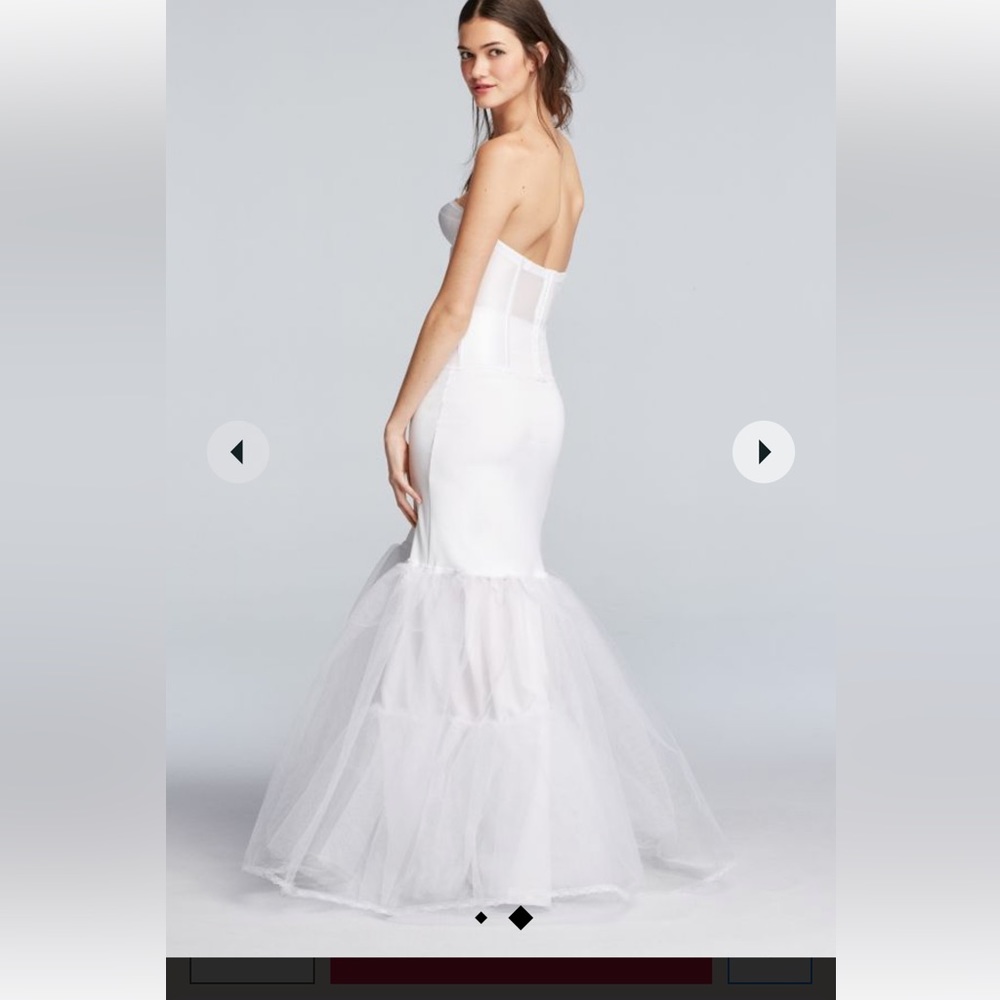 NWOT David’s Bridal Aline slip for prom/wedding dresses